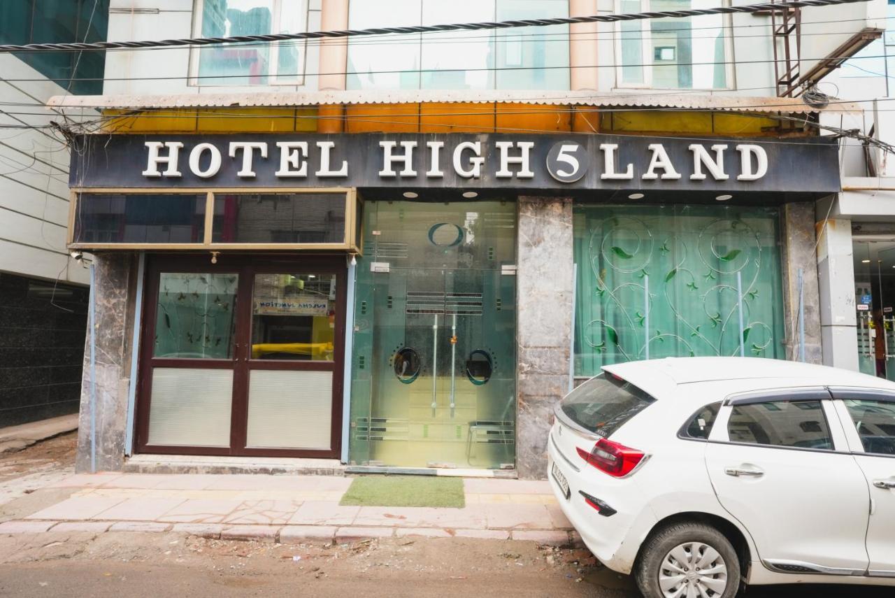 Hotel High 5 Land Дели Экстерьер фото