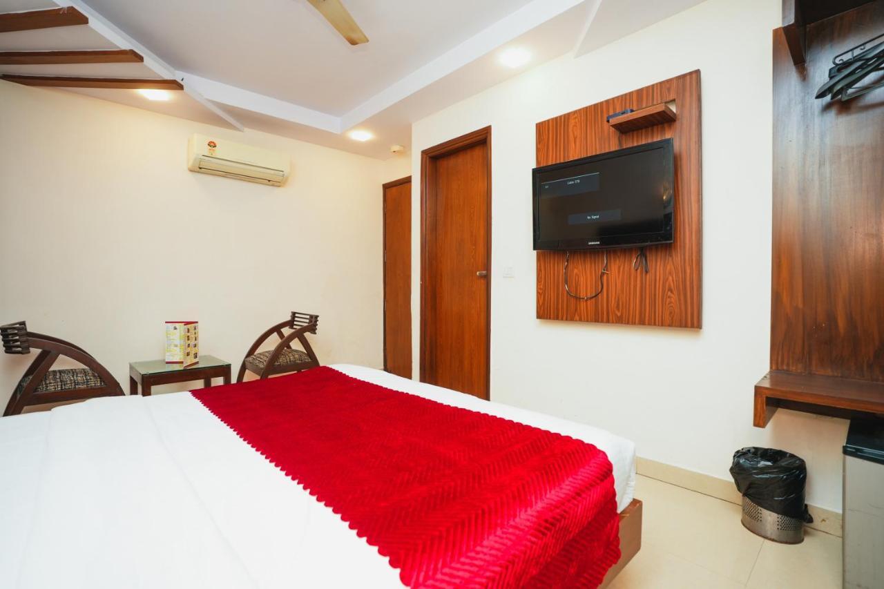 Hotel High 5 Land Дели Экстерьер фото