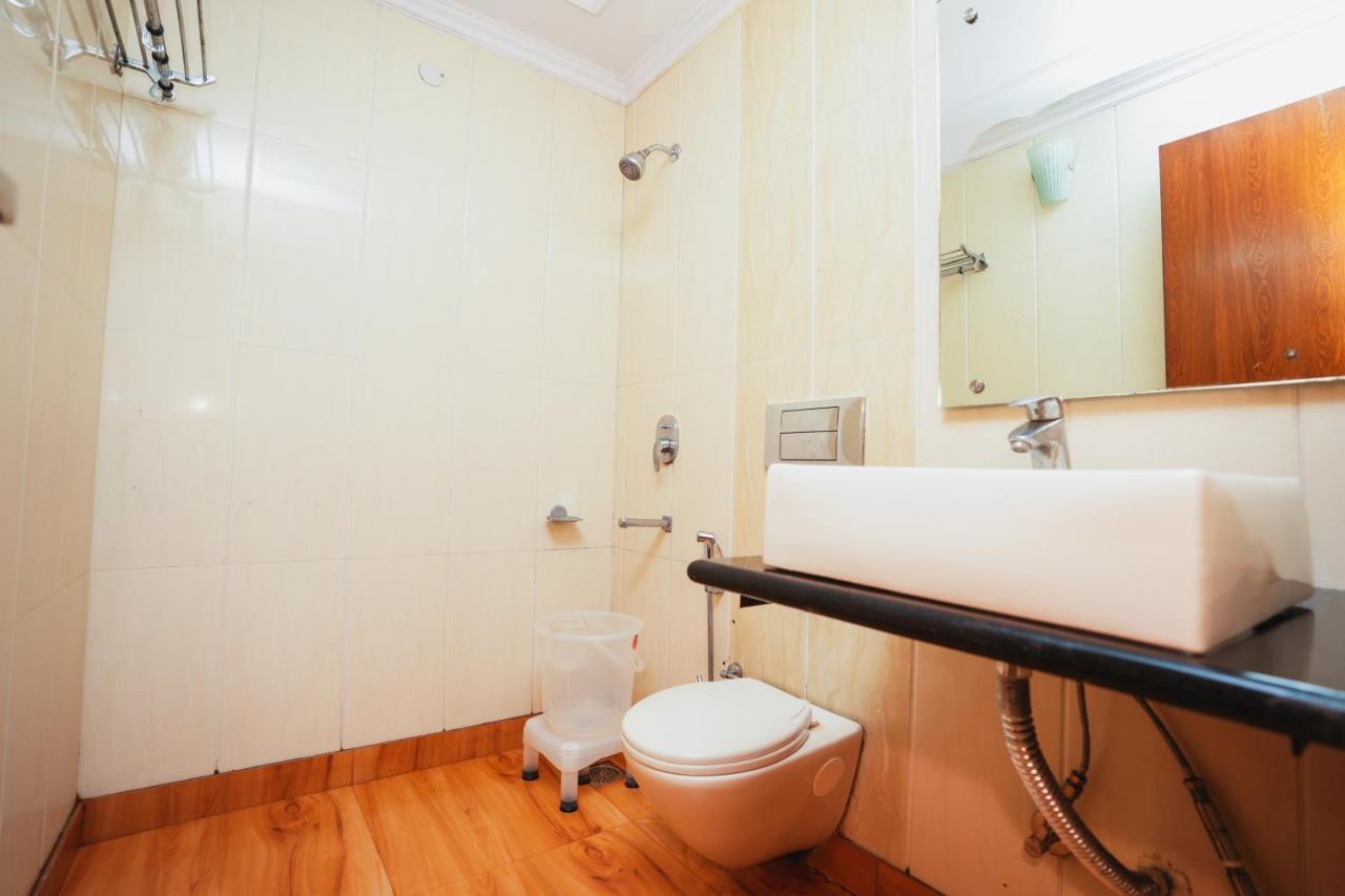 Hotel High 5 Land Дели Экстерьер фото