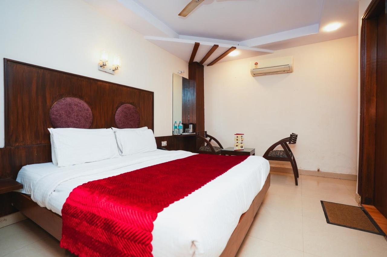 Hotel High 5 Land Дели Экстерьер фото